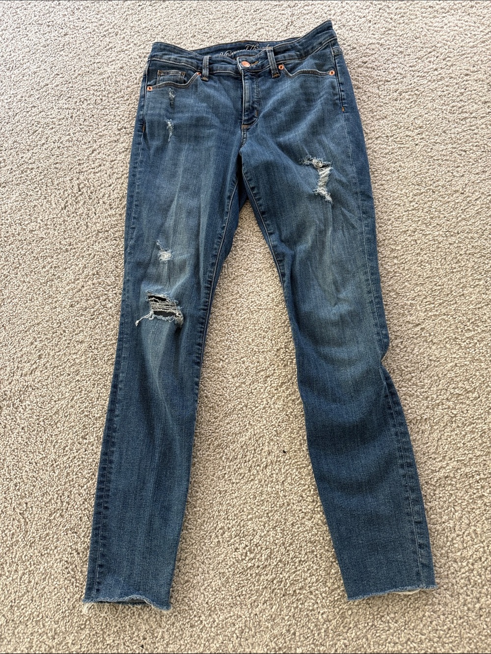 Universal Thread Women's Distressed Skinny Jeans - Dark Blue